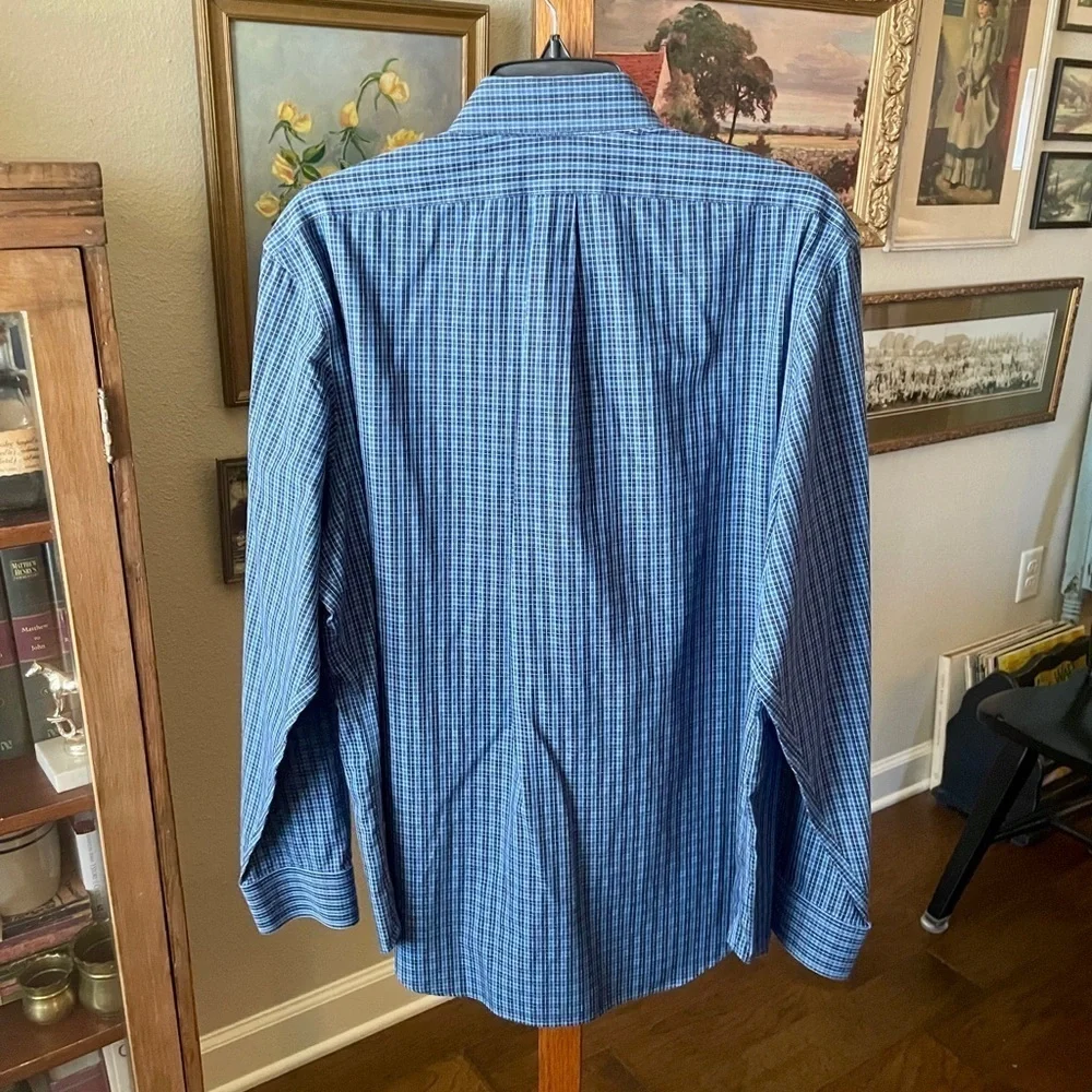 Banana Republic Non-Iron Classic Fit men’s button down cotton shirt L blue plaid